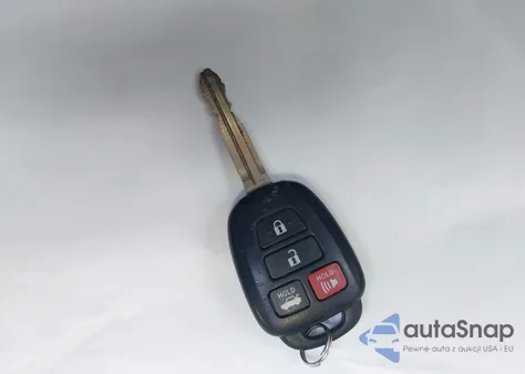 2015 Toyota Corolla Le z USA, uszkodzony, nr VIN 2T1BURHE8FC399319